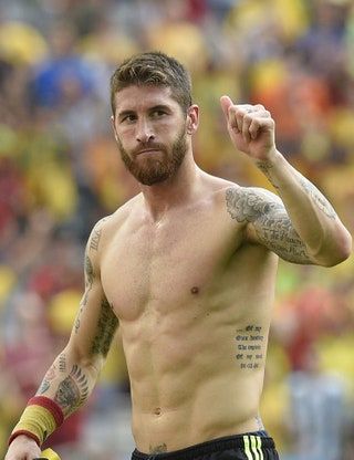 La imagen puede contener Skin Sergio Ramos Human Person and Man