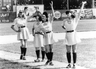 Un fotograma de A League of Their Own.