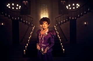 APOCALIPSIS DE LA HISTORIA DEL HORROR AMERICANO Joan Collins