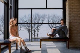 FIVE FEET APART lr Haley Lu Richardson Cole Sprouse 2019.