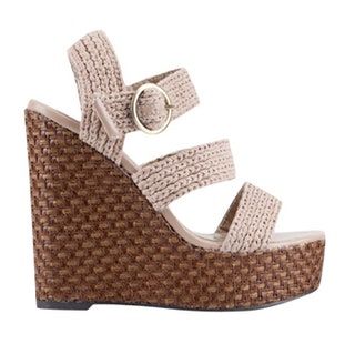 Bild kann Kleidung, Kleidung, Schuhe und Sandalen enthalten