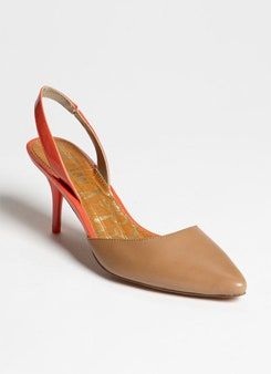 Bild kann Kleidung Schuhe Sandalen Bekleidung und Schuhe enthalten