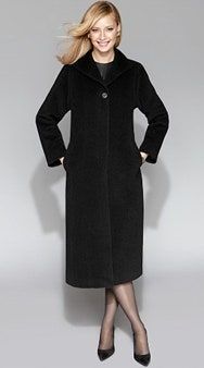 Bild kann enthalten Kleidung Kleidung Mantel Mantel Langarm Trenchcoat Mensch und Person