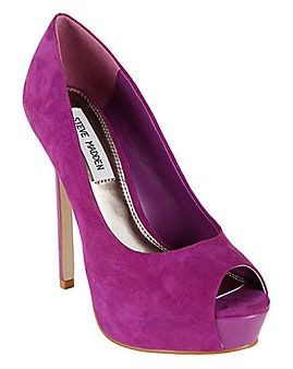 Bilden kan innehålla Clothing Apparel Shoe Shoes and High Heel