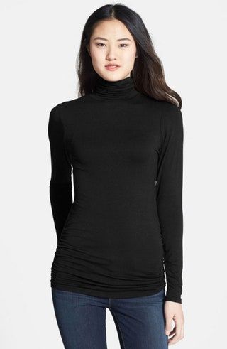 La imagen puede contener ropa manga larga persona humana y vestido