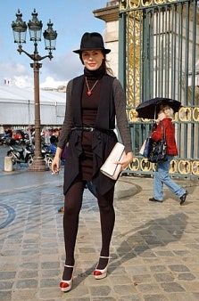 Bild könnte Mensch Person Kleidung Kleidung Hose Weibliches Kostüm und Jeanne Crain enthalten