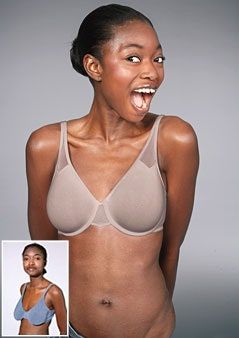 La imagen puede contener Ropa Ropa Lencería Ropa interior Persona humana Rostro y sujetador