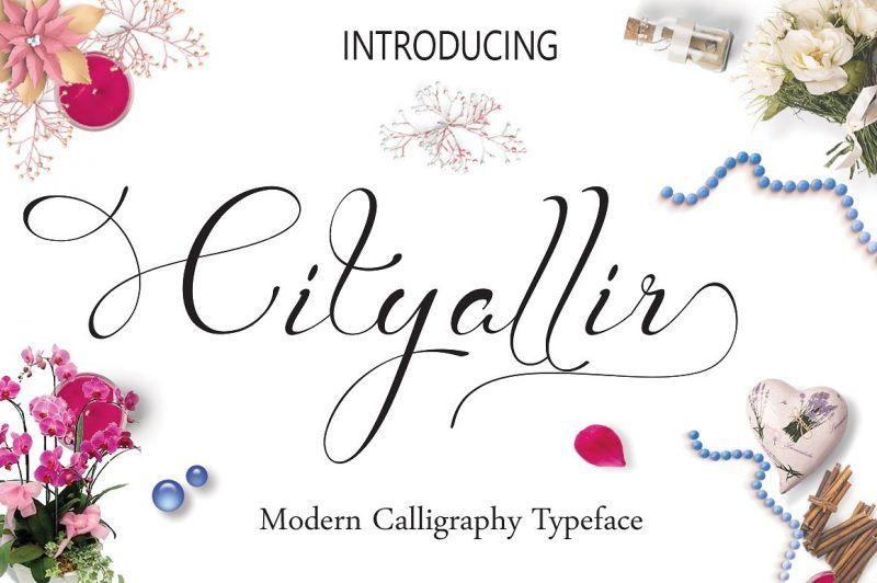 Cityallir Script: Es una caligrafía a mano, suave, moderna y clasik, caligrafía ondulada, que fue creada para satisfacer las necesidades de su próximo proyecto de diseño. Cityallir Script, se puede utilizar para diversos fines. tales como el título, firma, logo, correspondencia, invitaciones de boda, membretes, letreros, etiquetas, boletines, carteles, insignias, etc.