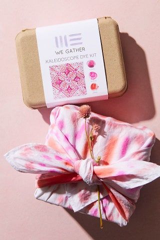 pinkki solmiovärisarja
