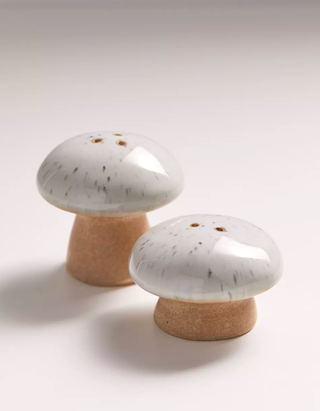salt och peppar shakers