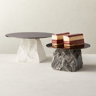 marmorna stojala za torte s tortami