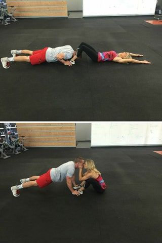 Bild könnte enthalten Mensch Sport Sport Übung Workout Fitness Shorts Kleidung und Kleidung