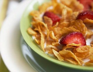 La imagen puede contener plato y comida