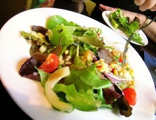 La imagen puede contener vegetales y ensaladas.