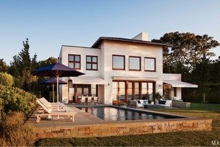 Esta imagen puede contener Casa Villa Edificio Vivienda y Mansión