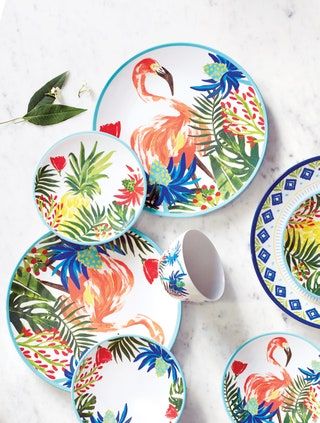 Bild könnte Pottery Art Porzellan Untertasse Essen Mahlzeit und Muster enthalten