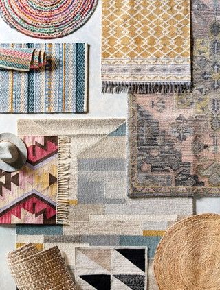 Bild kann Collage und Poster mit Teppichwerbung enthalten