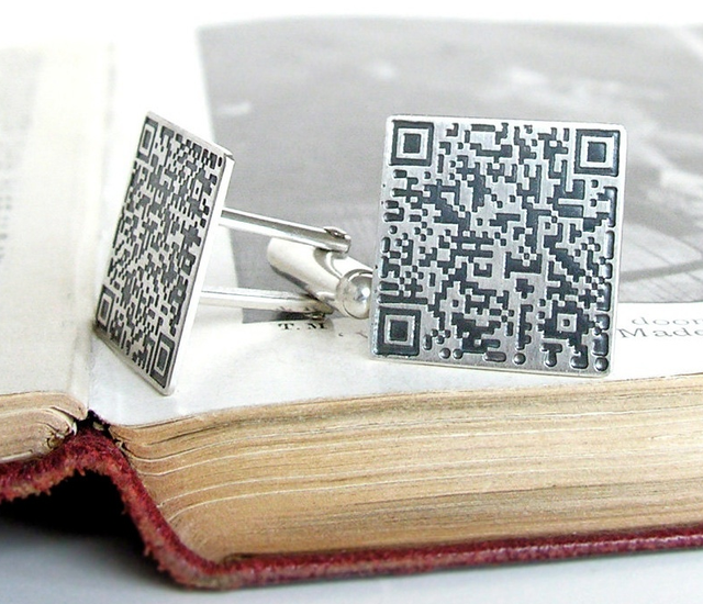 Запонки из стерлингового серебра с QR-кодом
