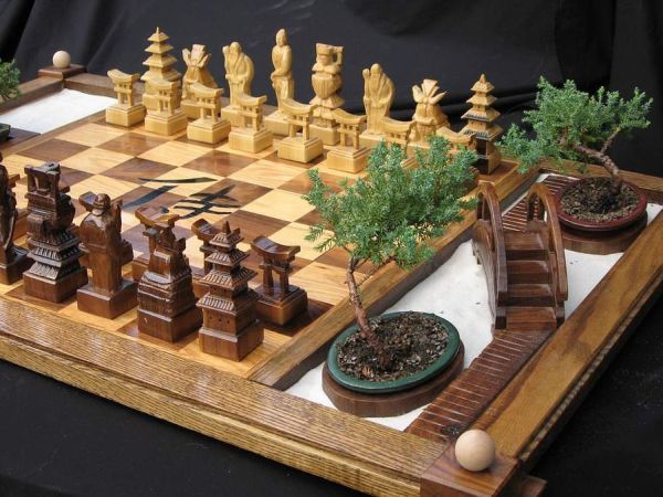 Самурайский шахматный набор со встроенным дзен-садом