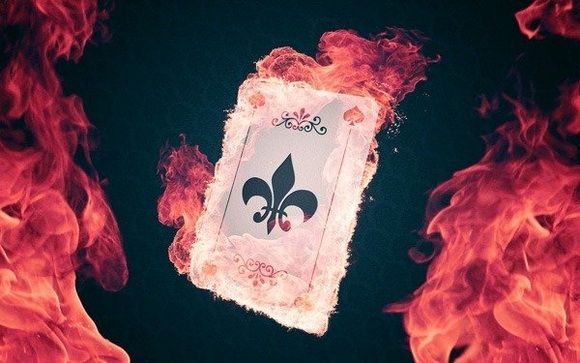 Crea una carta de póquer explosiva en llamas