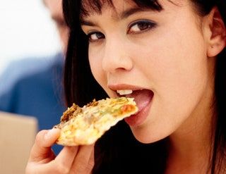 Bild kann Essen von Mensch und Person enthalten