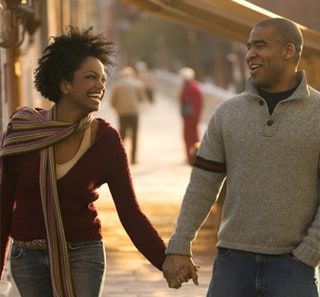 ในภาพอาจจะมี Human Person Hand Holding Hands Hair และ K. D. Aubert