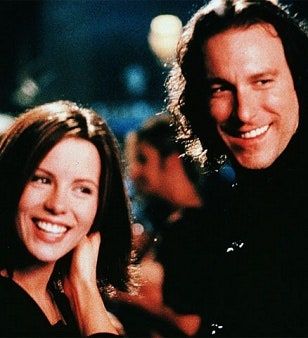 Slika lahko vsebuje obraz človeška oseba zmenkov nasmeh John Corbett Kate Beckinsale in ženska