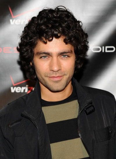 La imagen puede contener Adrian Grenier Rostro Persona humana Chaqueta Ropa Abrigo Ropa y cabello