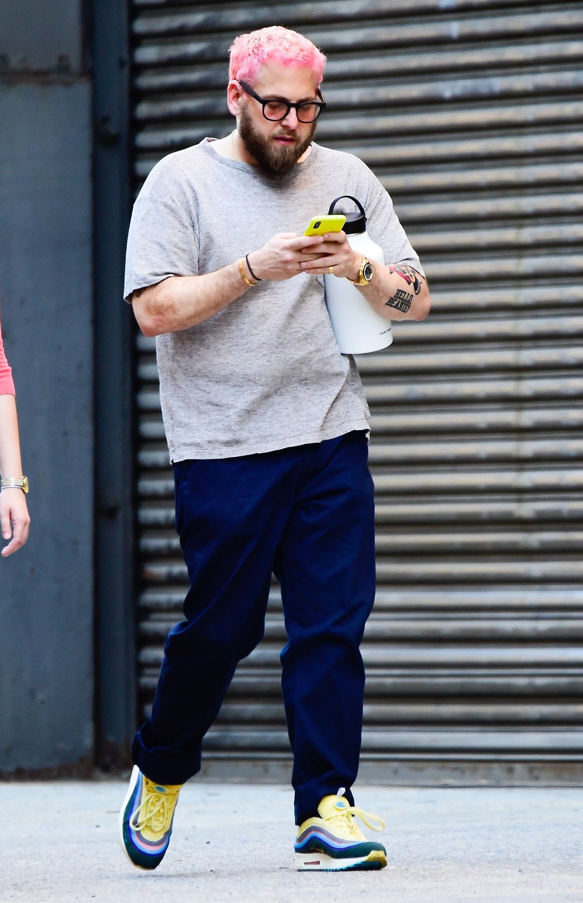 Jonah Hill zu Fuß