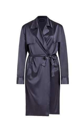 Bilden kan innehålla Kläder Klädkappa Överrock Trenchcoat ärm och långärmad
