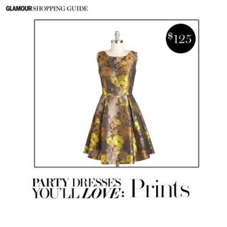 La imagen puede contener ropa, ropa, vestido y maniquí.