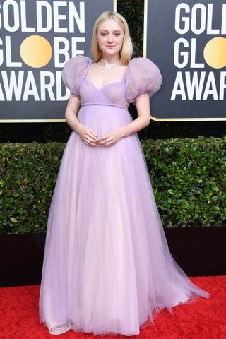 Dakota Fanning kommt für die 77. jährlichen Golden Globe Awards