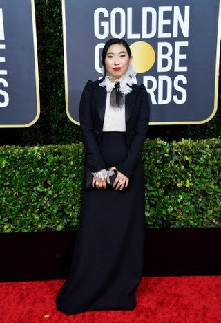 Awkwafina nimmt an den 77. jährlichen Golden Globe Awards teil