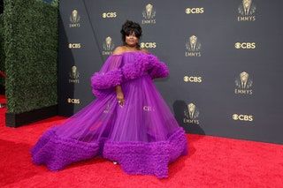 Nicole Byer deltar i den 73:e Primetime Emmy Awards