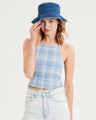 La imagen puede contener Ropa Vestimenta Persona humana Sombrero Mujer Sombrero para el sol y Mujer