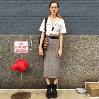 La imagen puede contener Ropa Ropa Falda Persona humana Tartán Plaid and Kilt