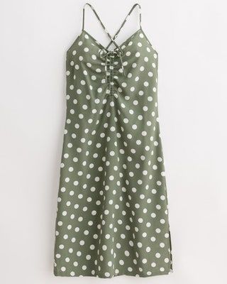 Bildet kan inneholde Texture Clothing Apparel Dress og Polka Dot