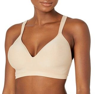 La imagen puede contener Ropa Ropa Lencería Ropa interior Persona humana y sujetador