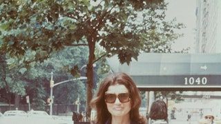 Outfits inspiriert von Stilikone Jackie Kennedy Onassis