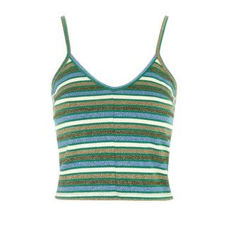 Bild kann Kleidung, Tanktop und Bademode enthalten