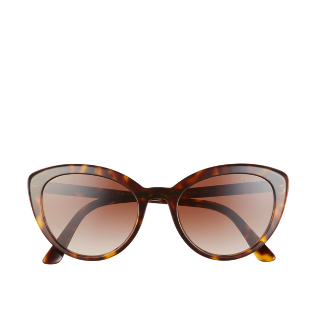 La imagen puede contener: gafas de sol, accesorios y accesorios