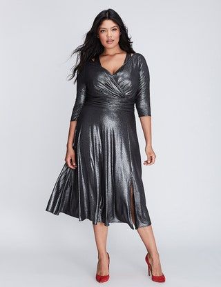 Bild könnte enthalten Kleidung Kleid Kleidung Weiblich Mensch Person Frau Ärmel Langarm Abendkleid Kleid und Robe