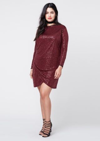 Dieses Bild kann enthalten Kleidung Kleid Kleidung Ärmel Langarm Weiblich Mensch Person Frau und Carmen Soo