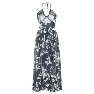 La imagen puede contener ropa, vestido y ropa