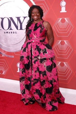 Beverly Jenkins deltar i den 74:e årliga Tony Awards på Winter Garden Theatre