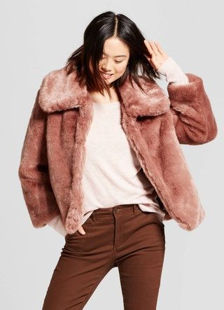 La imagen puede contener Ropa Abrigo Persona humana Piel y chaqueta