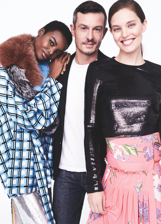 Das Bild enthält möglicherweise Jonathan Saunders Kleidung Kleidung Menschliche Person Mode und Emily DiDonato