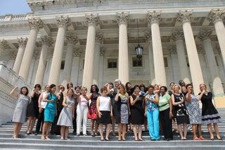La imagen puede contener Debbie Dingell Grace Meng Karen Bass Judy Chu Jackie Speier y Lucille RoybalAllard