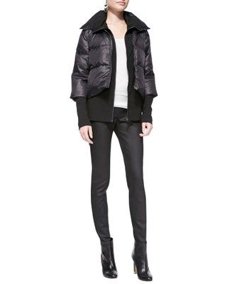 La imagen puede contener Ropa Abrigo Abrigo Traje Chaqueta Persona humana Mujer y esmoquin