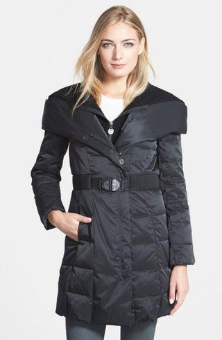 La imagen puede contener ropa Abrigo Abrigo Persona humana y chaqueta